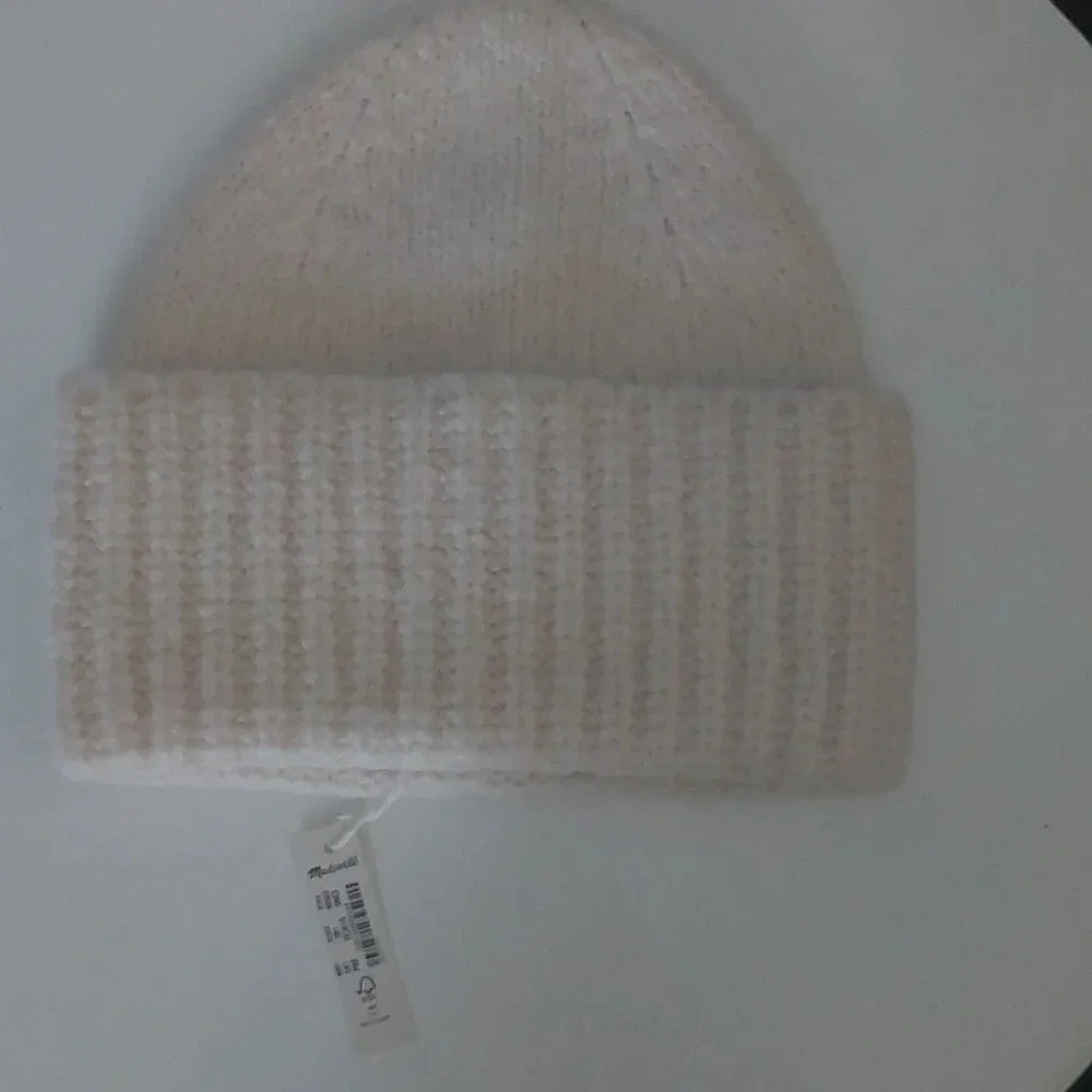 Madewell Fuzzy Wide-Cuffed Beanie in Cream New!